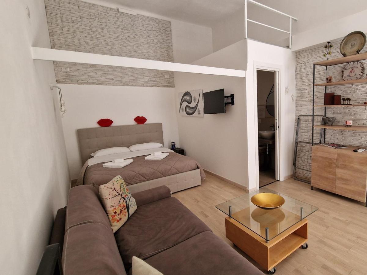 4 Via Valona - Executive Luxury Apartment Bari Dış mekan fotoğraf