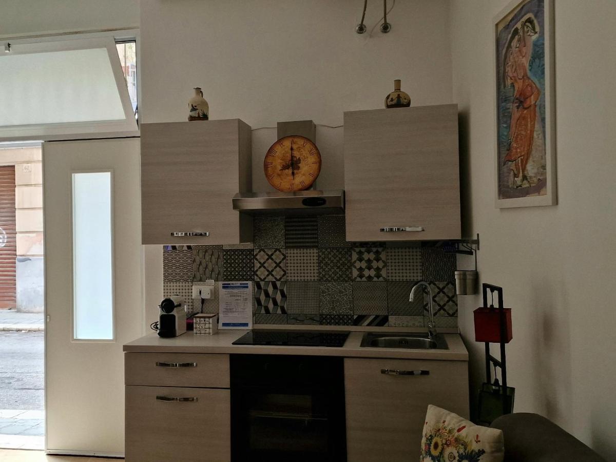 4 Via Valona - Executive Luxury Apartment Bari Dış mekan fotoğraf