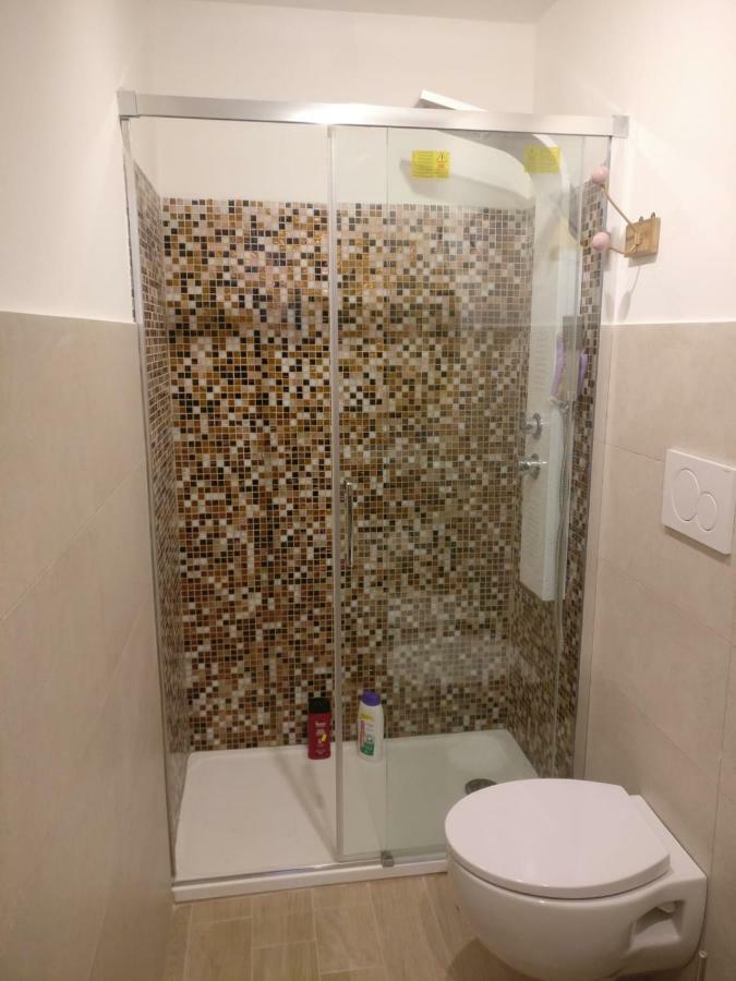 4 Via Valona - Executive Luxury Apartment Bari Dış mekan fotoğraf